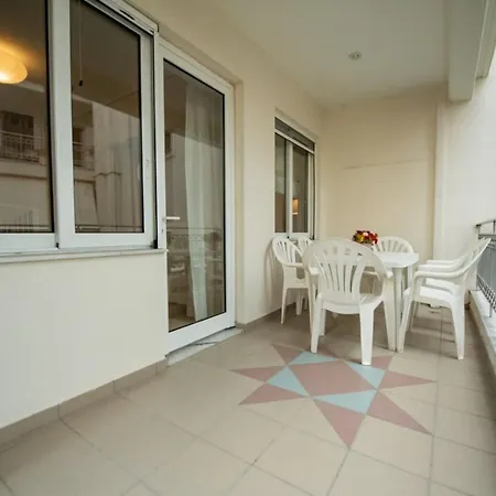 Apartmán La Calma, New Luxurious Downtown Tripoli